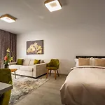 Apartment Urban Plaza Mountain View Alpine Escape *
